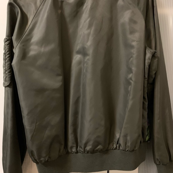 Light Jacket - Picture 4 of 4